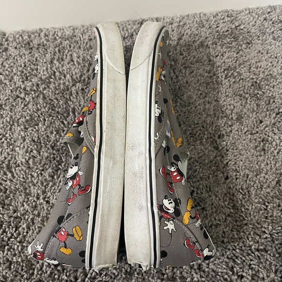Mickey Mouse Disney Vans - Picture 3 of 4